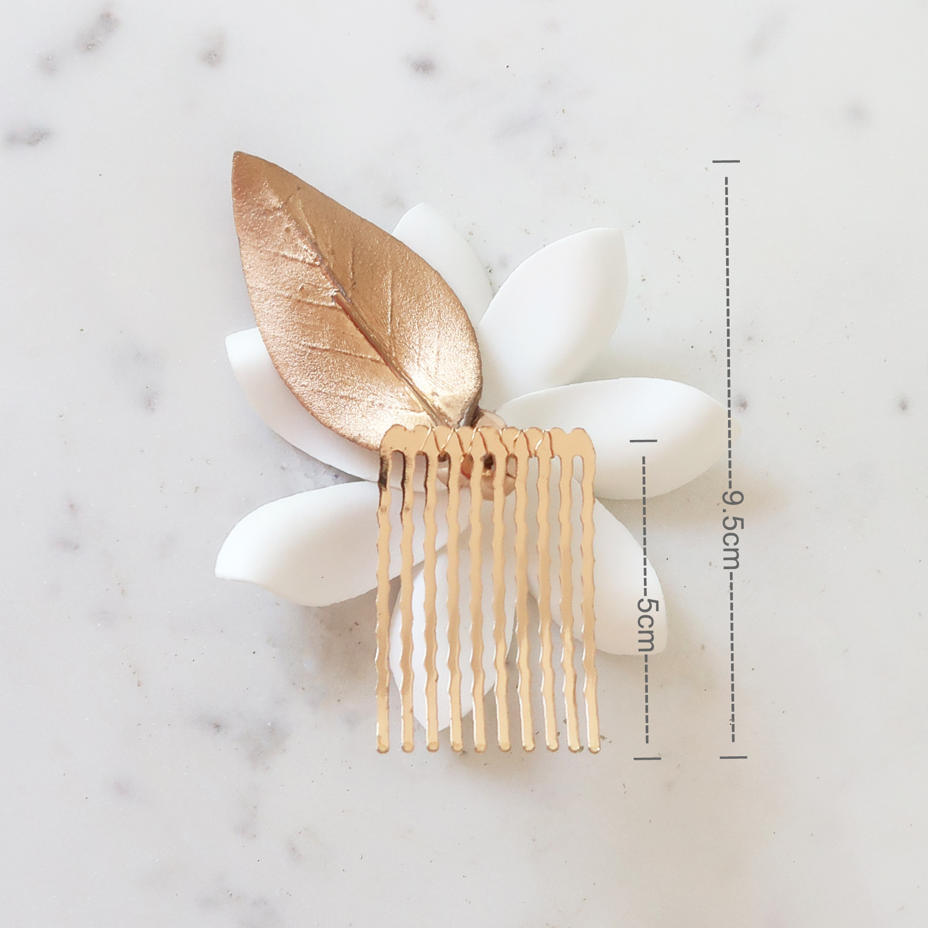 White tiare with gold leaf hair comb - Image 3